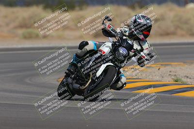 media/Sep-11-2022-SoCal Trackdays (Sun) [[81b7e951af]]/Turn 16 (945am)/